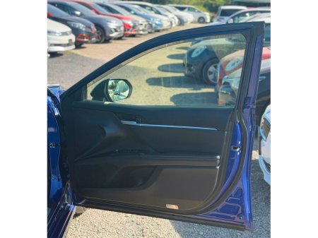 2019 Toyota Camry - photo 11