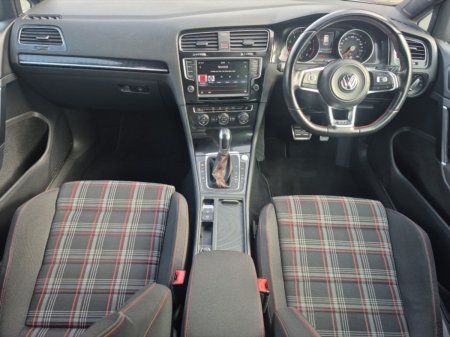 2015 Volkswagen Golf - photo 2