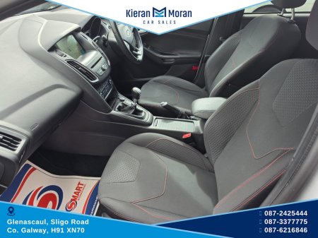2017 Ford Focus - photo 16