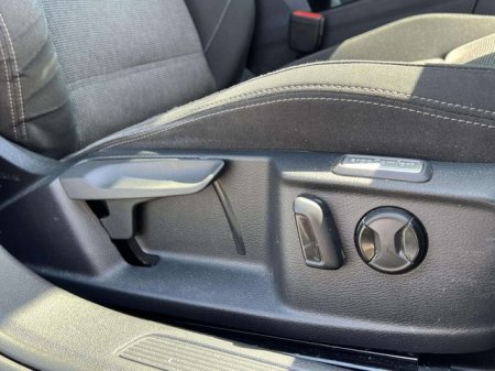 2017 Volkswagen Passat - photo 22