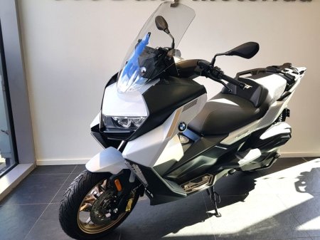 2026 BMW C 400 GT - photo 4