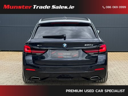 2023 BMW 5-Series - photo 7