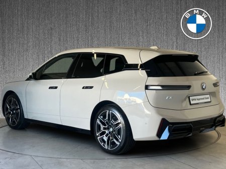 2026 BMW iX - photo 2