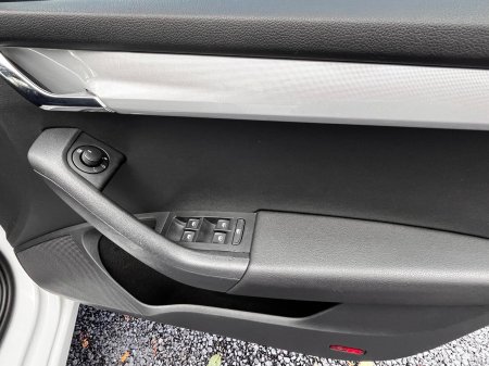 2016 Skoda Octavia - photo 23