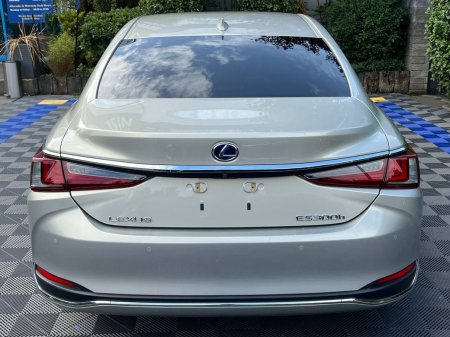 2021 Lexus ES - photo 18
