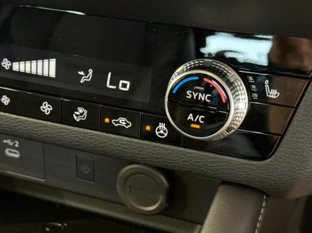 2026 Mitsubishi Outlander - photo 36