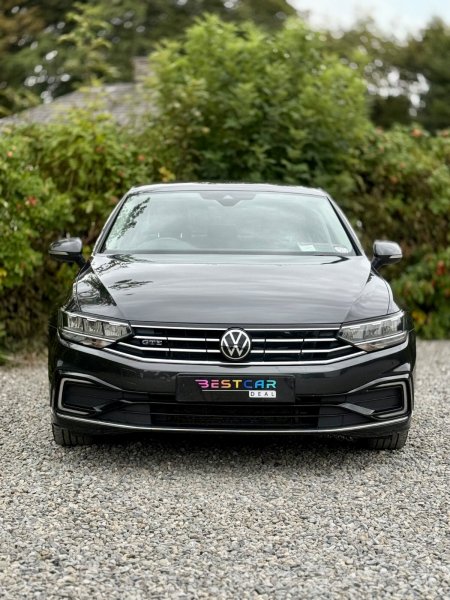 2021 Volkswagen Passat - photo 4