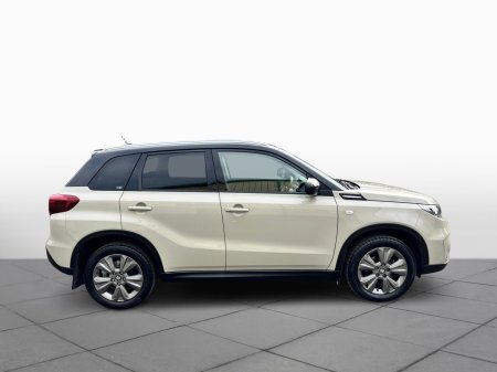 2022 Suzuki Vitara - photo 2