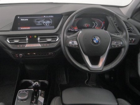 2023 BMW 1-Series - photo 5