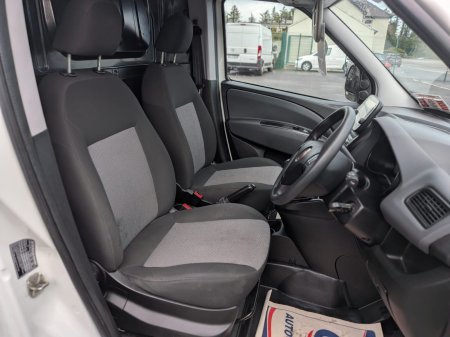 2023 Fiat Doblo - photo 13