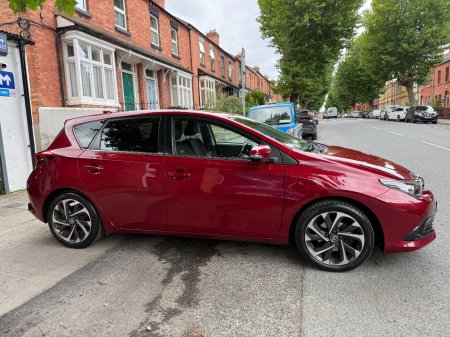 2017 Toyota Auris - photo 4