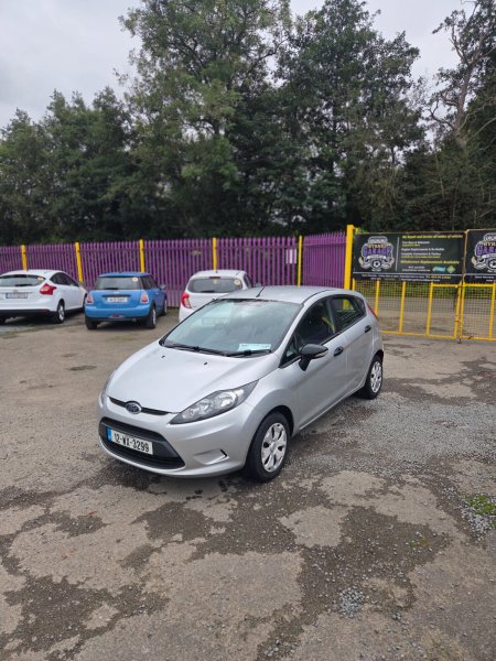 2012 Ford Fiesta - photo 8