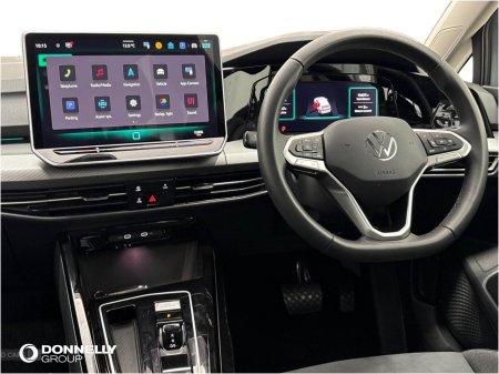 2025 Volkswagen Golf - photo 2