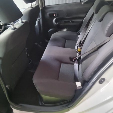 2019 Toyota Aqua - photo 13