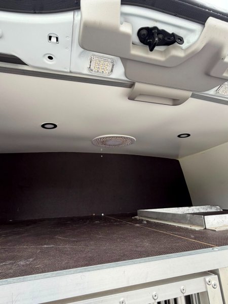 2025 Ford Transit Custom - photo 9