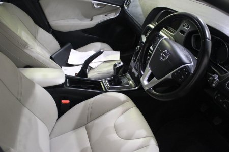 2017 Volvo V40 - photo 16