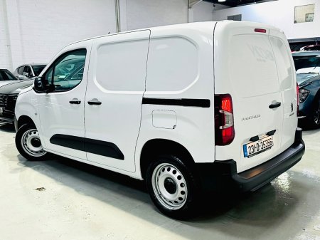 2023 Peugeot Partner - photo 19