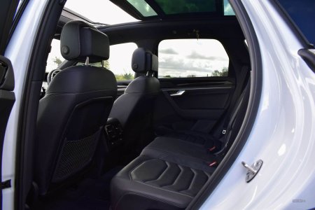 2024 Volkswagen Touareg - photo 15