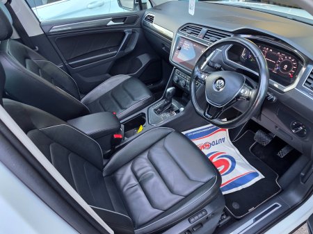 2020 Volkswagen Tiguan - photo 16