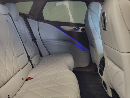 2024 BMW XM - photo 11
