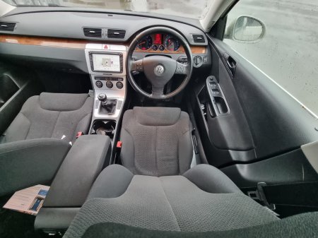 2010 Volkswagen Passat - photo 8