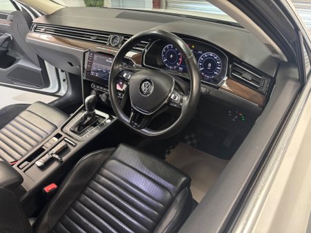 2018 Volkswagen Passat - photo 13