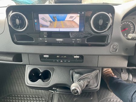 2025 Mercedes-Benz Sprinter - photo 8