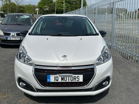 2017 Peugeot 208 - photo 2