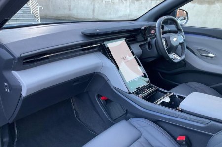 2025 Ford Capri - photo 18