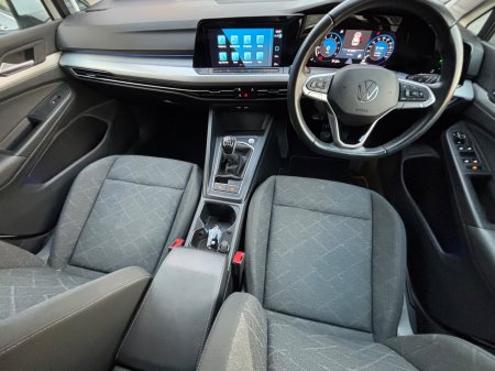 2024 Volkswagen Golf - photo 17