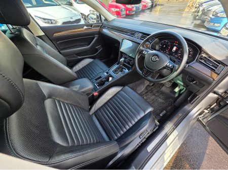 2018 Volkswagen Passat - photo 16