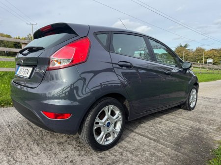 2014 Ford Fiesta - photo 10