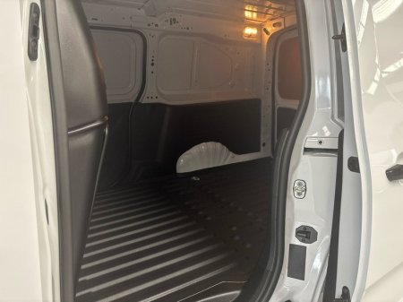 2026 Toyota Proace City - photo 7