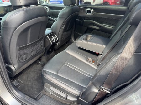 2025 Kia Sorento - photo 21