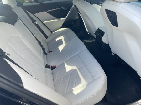 2024 BMW 5-Series - photo 6