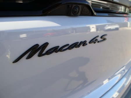 2026 Porsche Macan - photo 12
