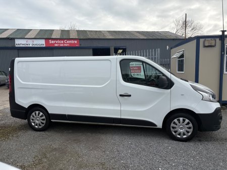 2019 Renault Trafic - photo 2