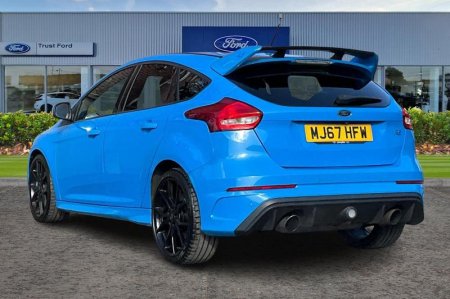 2017 Ford Focus - photo 2