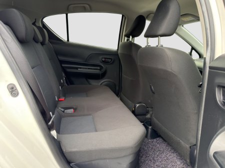 2019 Toyota Aqua - photo 13