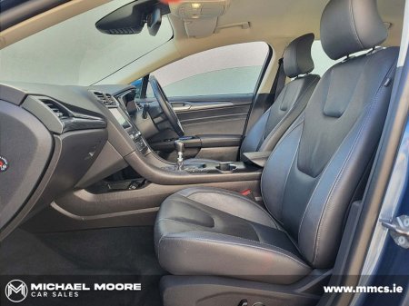 2021 Ford Mondeo - photo 4