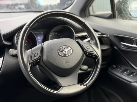 2019 Toyota C-HR - photo 12