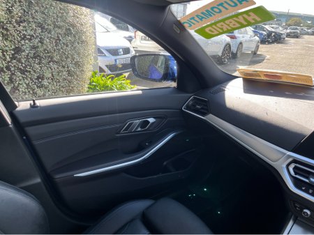 2022 BMW 3-Series - photo 14