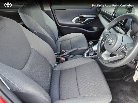 2024 Toyota Yaris - photo 11