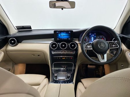 2022 Mercedes-Benz GLC - photo 2