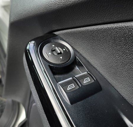 2017 Ford Fiesta - photo 16