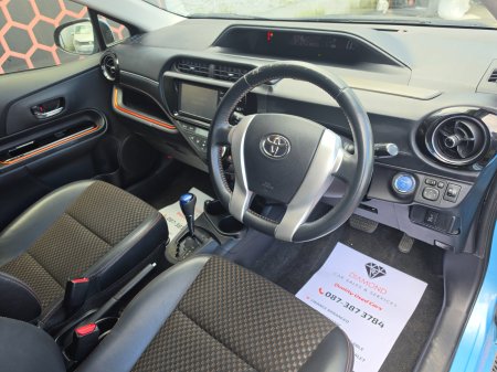 2015 Toyota Aqua - photo 25