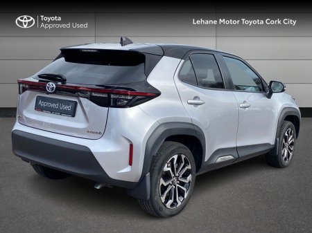 2022 Toyota Yaris Cross - photo 2
