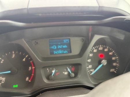 2014 Ford Transit - photo 15