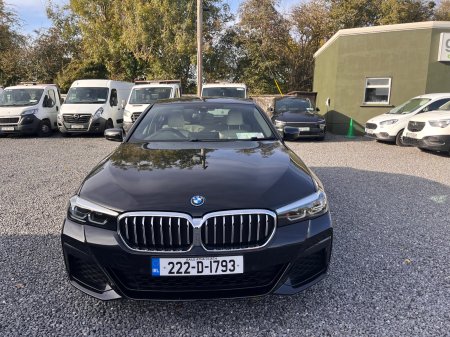 2022 BMW 5-Series - photo 2