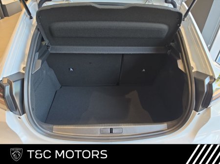 2026 Peugeot 208 - photo 8